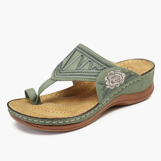 Retro-style embroidered summer sandals | Ergonomic arch support — Walk all day without fatigue | Non-slip and breathable