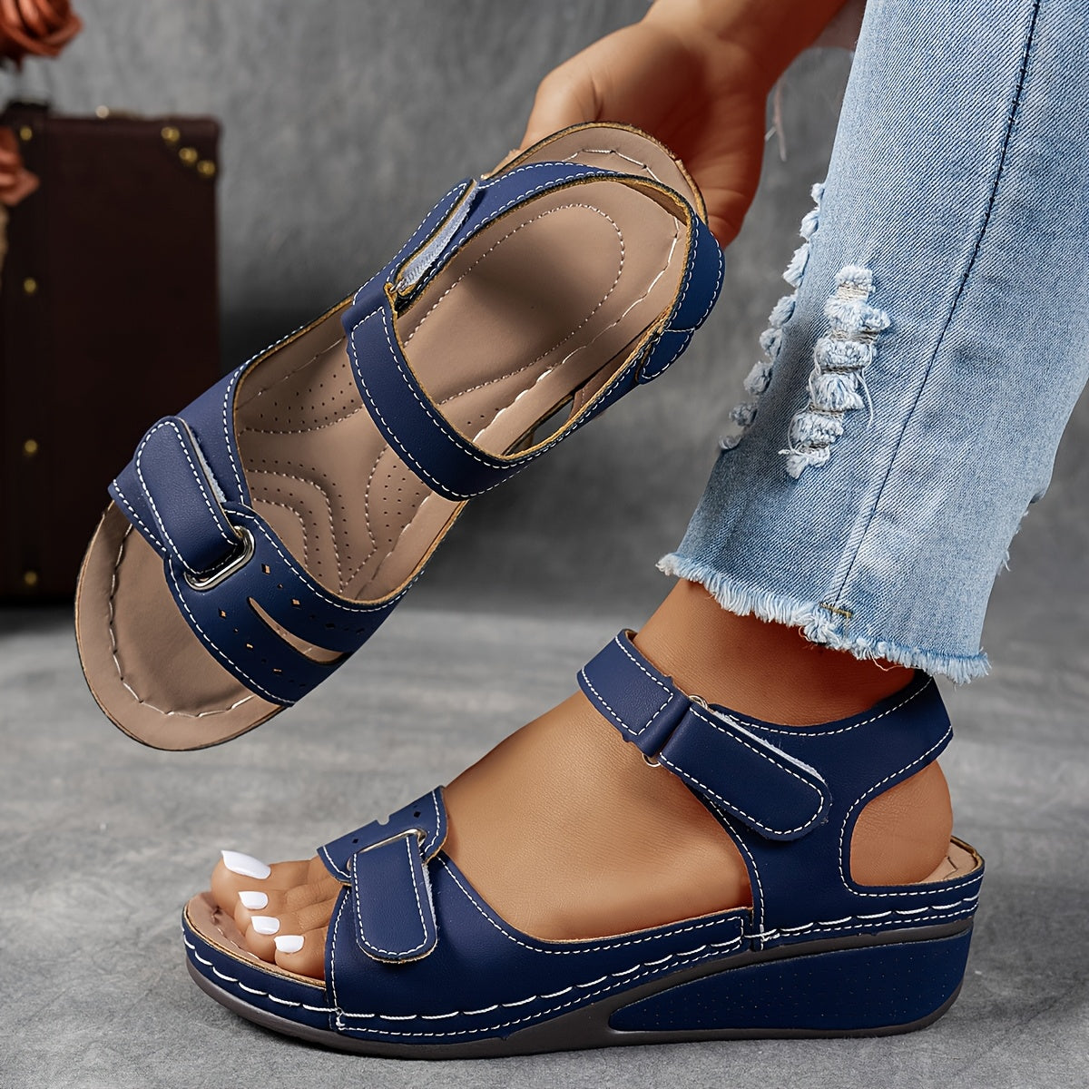 🏆 2026 Best Seller – Women's Soft Leather Arch Support Sandals with Adjustable Fit ☁️
