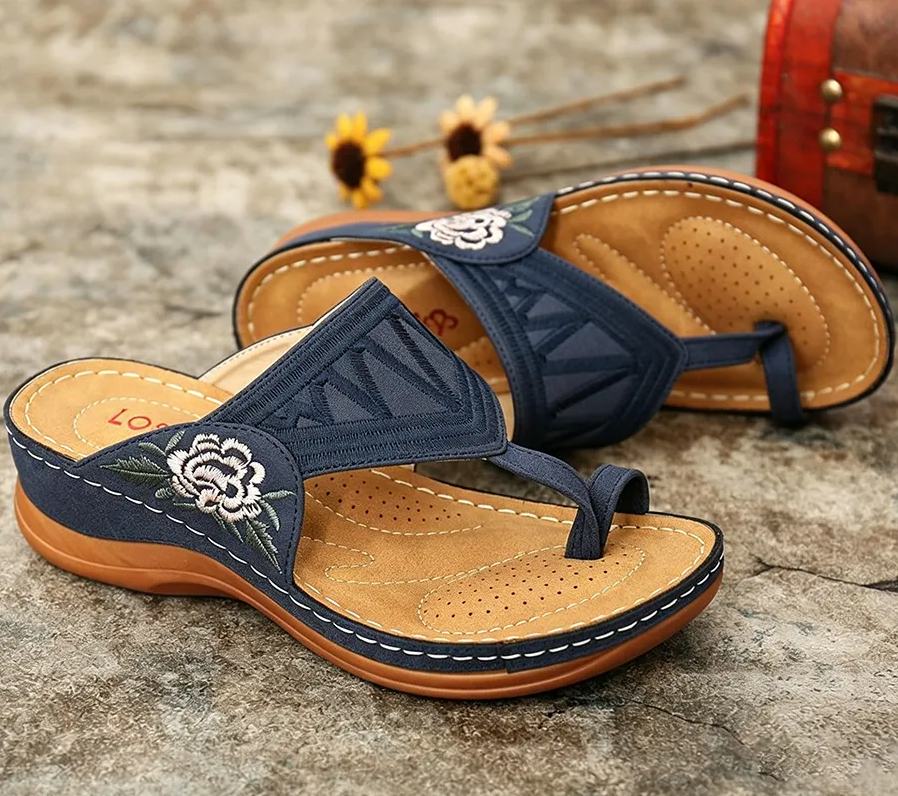 Retro-style embroidered summer sandals | Ergonomic arch support — Walk all day without fatigue | Non-slip and breathable