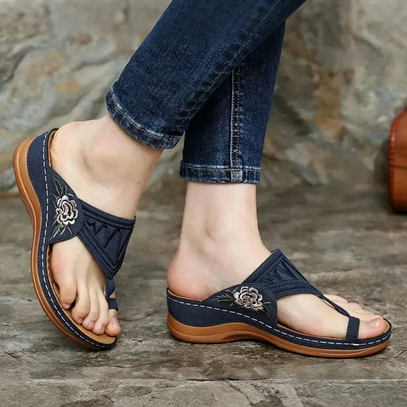 Retro-style embroidered summer sandals | Ergonomic arch support — Walk all day without fatigue | Non-slip and breathable