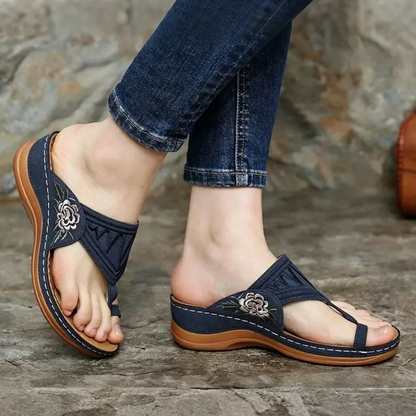 Retro-style embroidered summer sandals | Ergonomic arch support — Walk all day without fatigue | Non-slip and breathable
