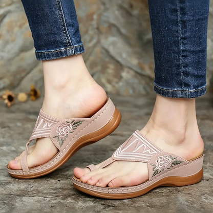 Retro-style embroidered summer sandals | Ergonomic arch support — Walk all day without fatigue | Non-slip and breathable