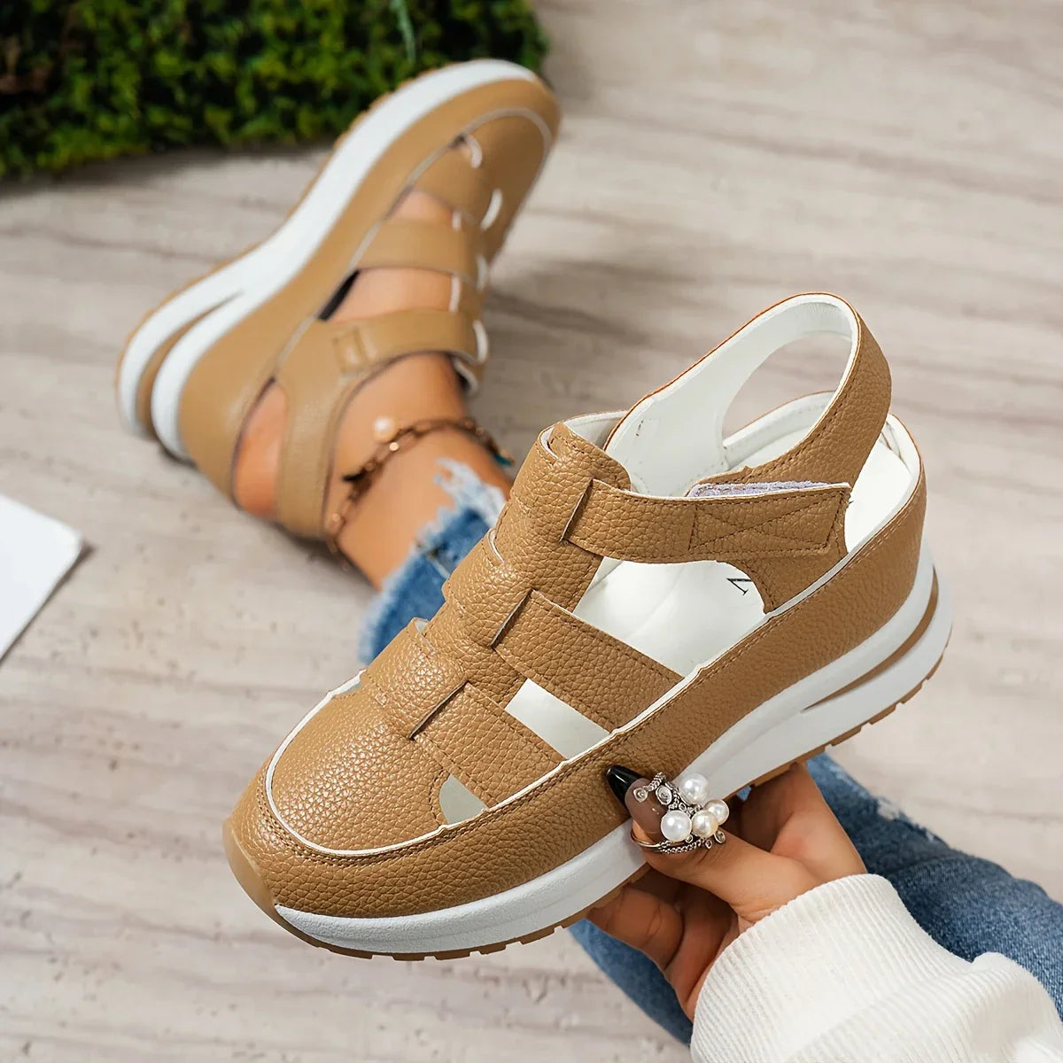 Free Delivery – BQODQO® Women's Soft Adjustable Comfort Sandals with Hook & Loop Closure – Perfect Fit for Wide & Narrow Feet